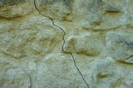 CRACK in the wall